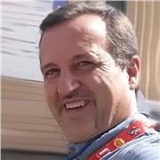 Insegnante di produzione video e montaggio con esperienza accademica – online per tutti i livelli